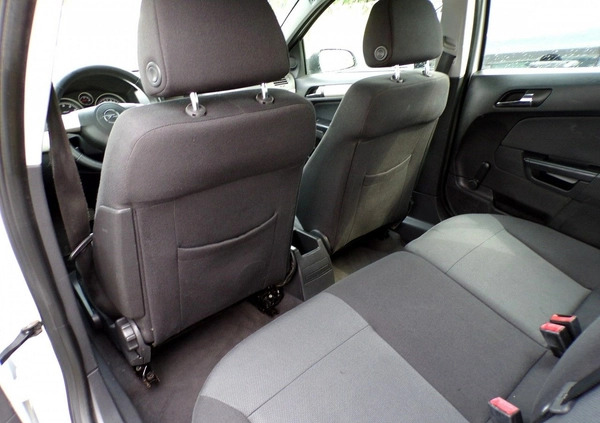 Opel Astra cena 13900 przebieg: 169890, rok produkcji 2007 z Przedecz małe 379
